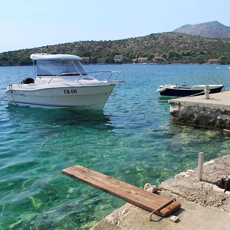 By The Sea Skrivena Luka, - 8352 Daire Lastovo