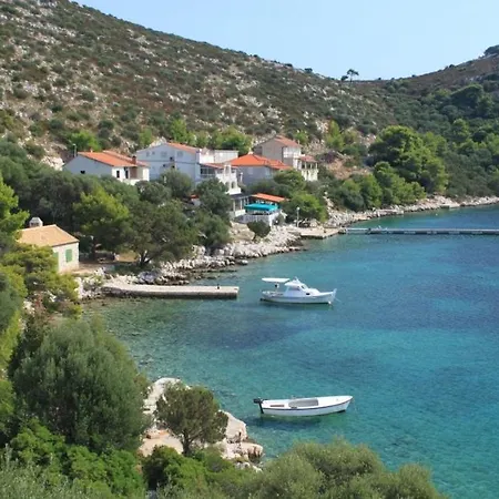 Apartment By The Sea Skrivena Luka, - 8352 *